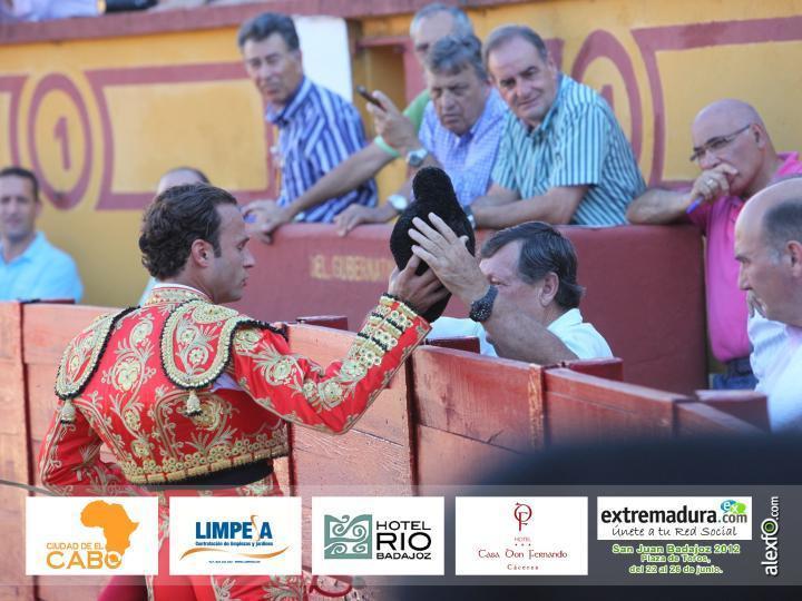 Antonio Ferrera - Toros Badajoz 2012 Corrida de Antonio Ferrera con toros de Victorino Martín