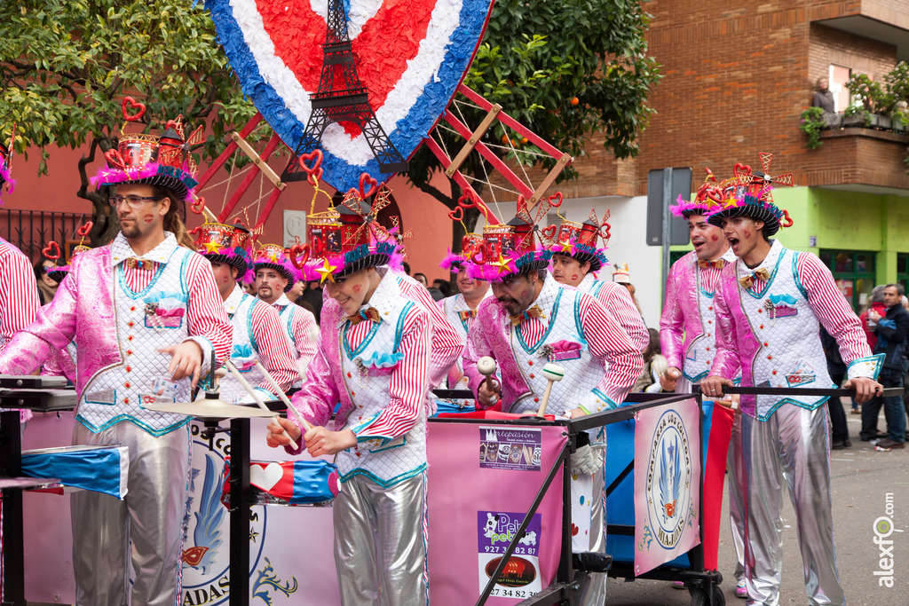 comparsa Los Colegas desfile de comparsas carnaval de Badajoz 13