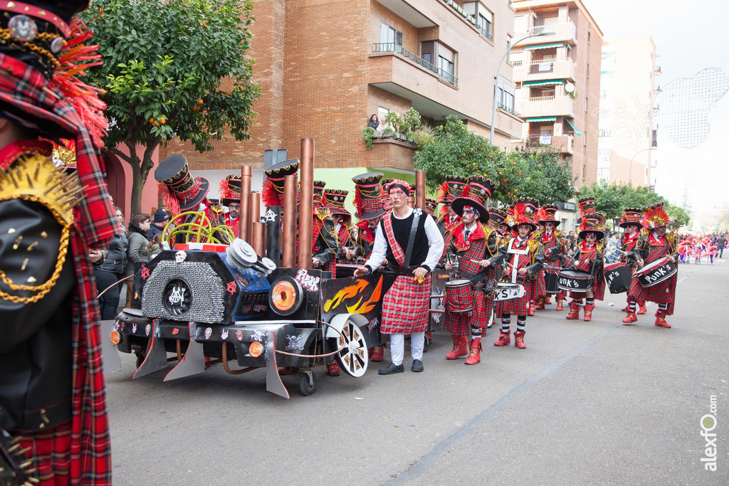 comparsa Los Infectos acelerados de Punky vamos y el culo enseñamos desfile de comparsas carnaval de Badajoz 15