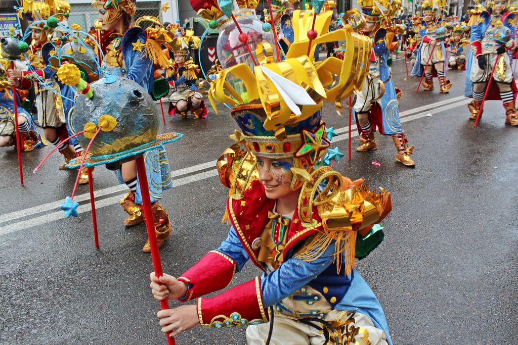 Consumo recomienda a los usuarios que examinen la seguridad de los disfraces de Carnaval