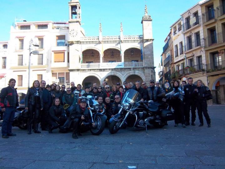 Hermanamiento de Peñas Moteras de Jaraíz en nuestra Plaza Mayor