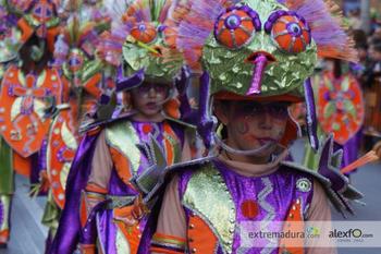Desfile infantil de comparsas 2012 bamboleo se camufla en el color del carnaval normal 3 2