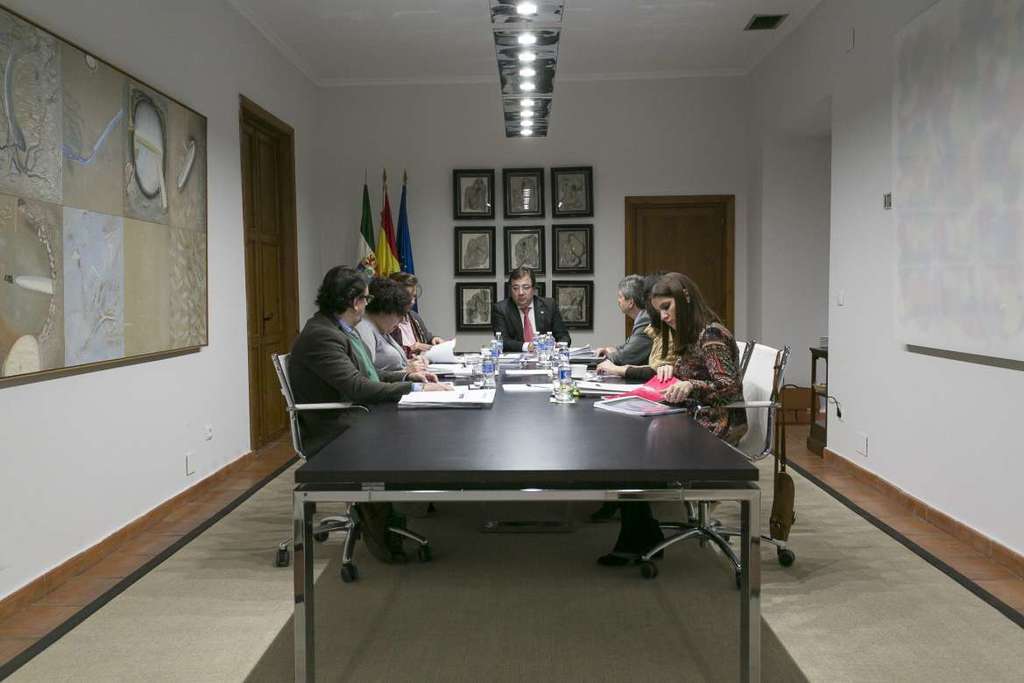 El Consejo de Gobierno aprueba el proyecto de Ley de Presupuestos de Extremadura para 2016