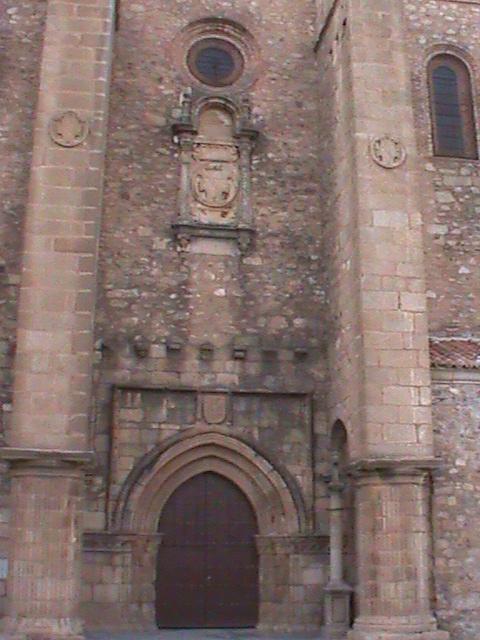 Iglesia de Santiago, Cáceres. 10eee_b2a6