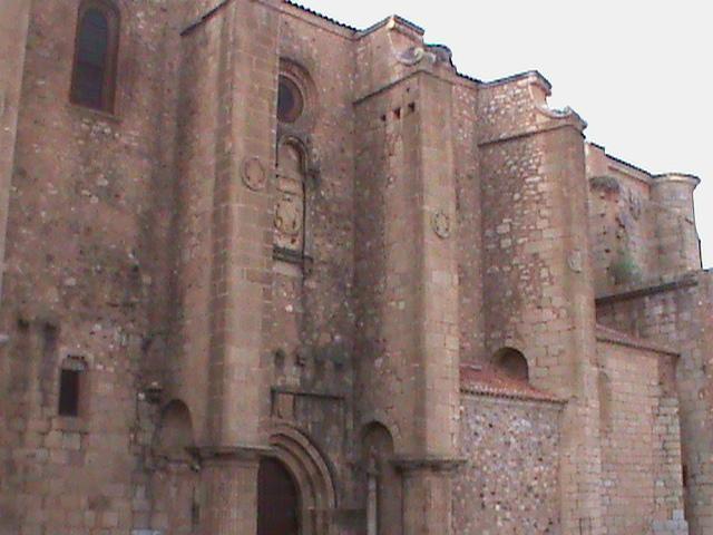 Iglesia de Santiago, Cáceres. 10ef4_7aab