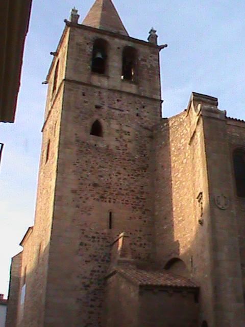 Iglesia de Santiago, Cáceres. 10ef8_6259