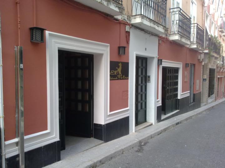 Restaurante El Potro Fachada, calle Vicente Barrantes, 5