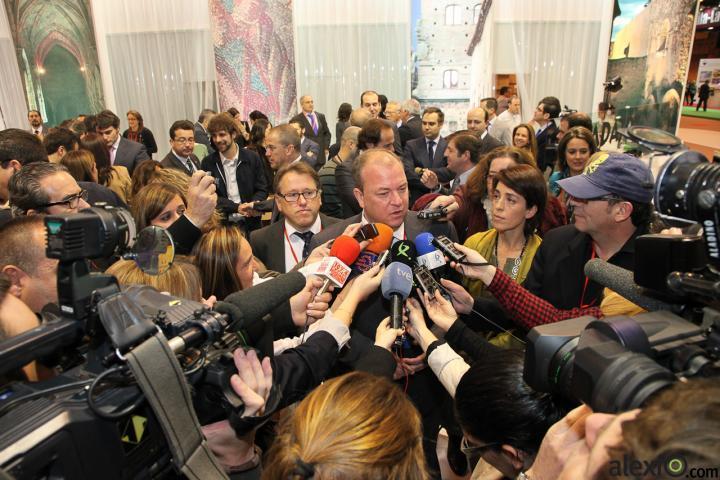 Visita institucional Fitur 2012 El presidente de la Junta de Extremadura comparece ante los medios