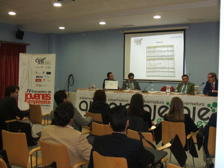 Actividades y Reuniones Diciembre 2011 Asamblea de Asociados AJE Extremadura, Almendralejo 2 de Diciembre