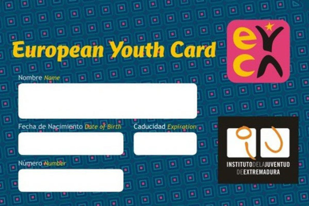 El IJEX y Plena inclusión Extremadura colaboran en la adaptación a fácil lectura del folleto del Carné Joven Europeo