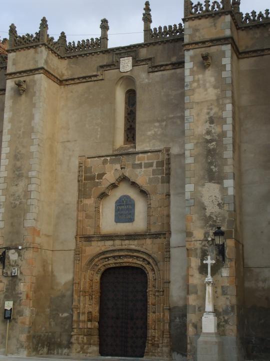Fuente del Maestre Puerta principal de la Iglesia