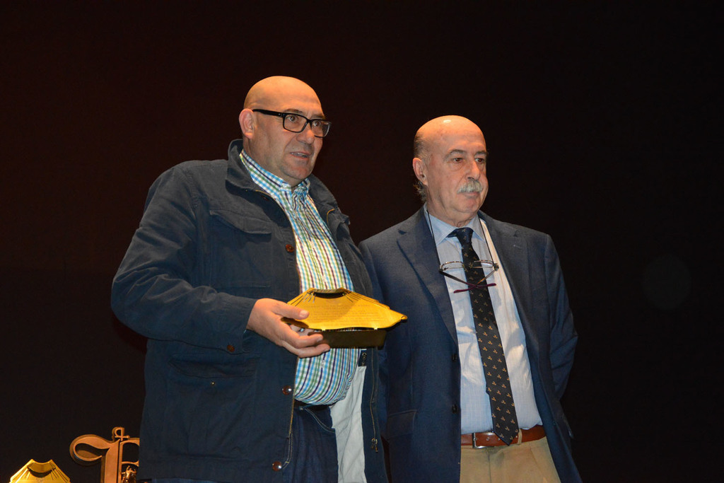 La Escuela Taurina de la Diputación de Badajoz recibe la Placa al Mérito Taurino otorgado por la Federación de Peñas Taurinas de Salamanca