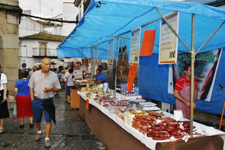 mercado rural y gastronomico. 41e8_ed55