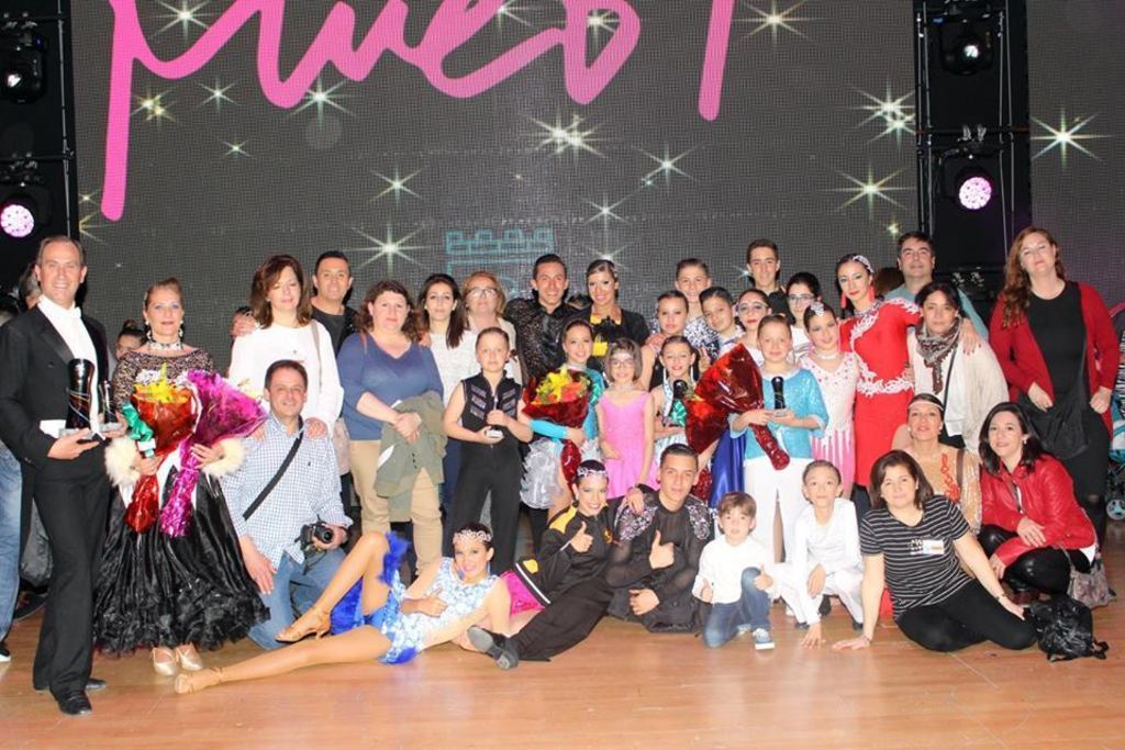 La escuela de baile Abasal se hace con 75 finales en el MueBT 2017 de Torremolinos