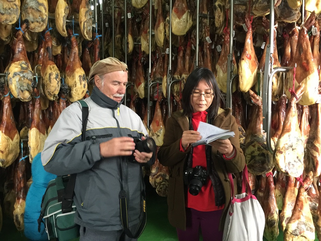 25-03-2017 La escritora japonesa Makiko Hata visita Extremadura para conocer nuestra Comunidad y recopilar información para su nuevo libro "Un paseo por los sabores de España"