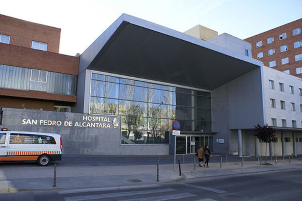 El hospital de Cáceres realiza la primera criobiopsia pulmonar en Extremadura