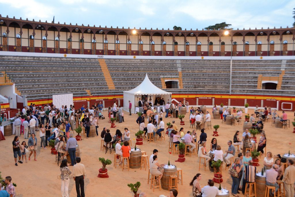 La plaza de toros de Almendralejo acogerá este sábado el "gran brindis" de la D.O. Ribera del Guadiana