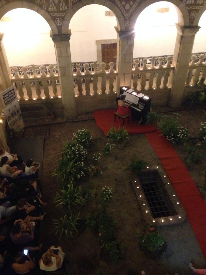 Concierto de Piano y Canto en el Claustro del Convento de San Agustín 2
