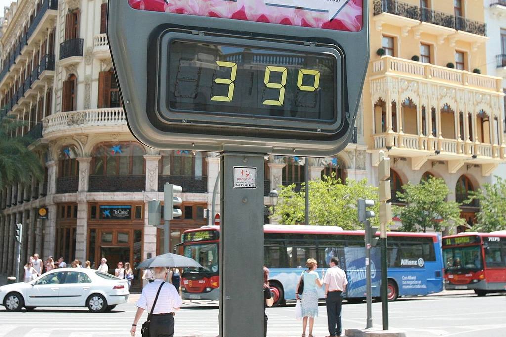 El 112 Extremadura informa de riesgo por altas temperaturas en diversos puntos de la región desde hoy miércoles hasta el viernes