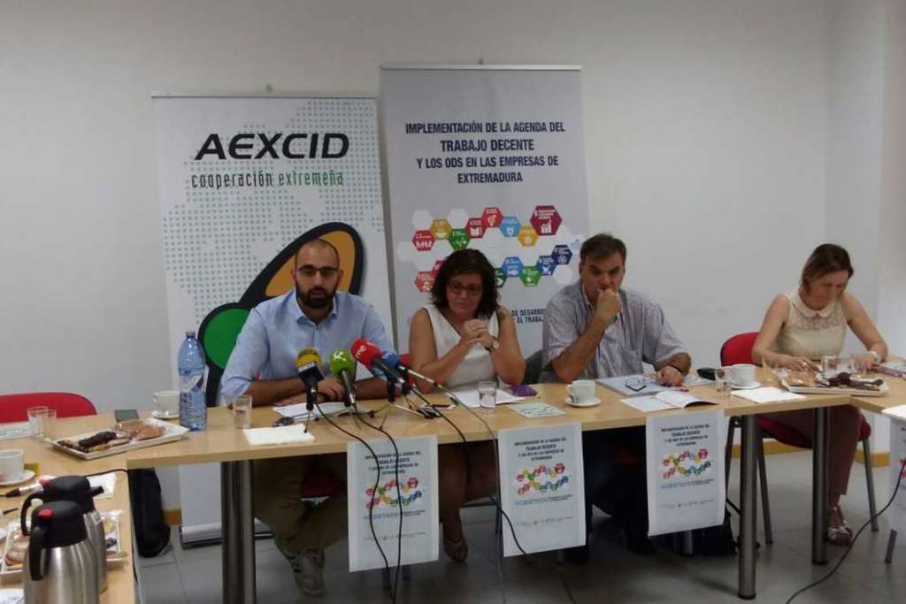 La AEXCID llegará a más de cinco mil trabajadores en Extremadura con la Agenda del Trabajo Decente
