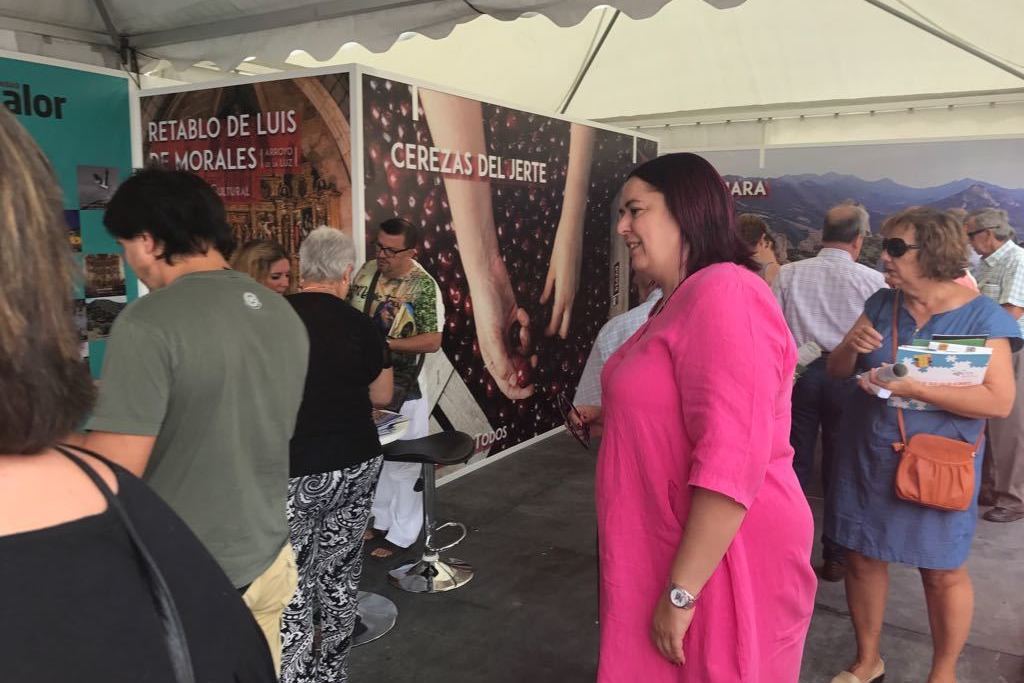 Begoña García destaca el impulso a la Extremadura rural con eventos como la Fiesta de la Tenca