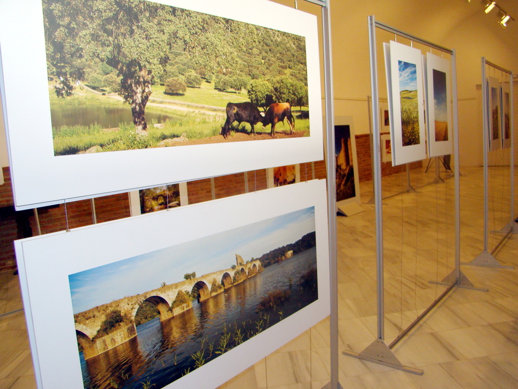 Fotografías de la exposición "Tajo Internacional-Alqueva..."