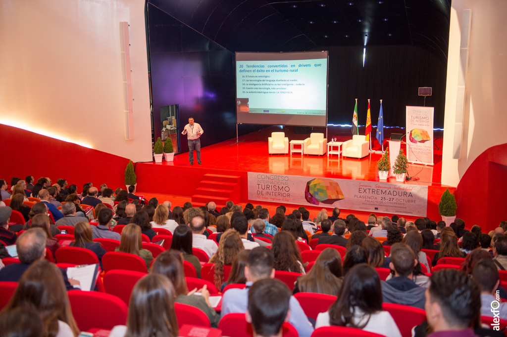 Conferencia Joantxo Llantada en Congreso Internacional de Turismo de Interior - Plasencia