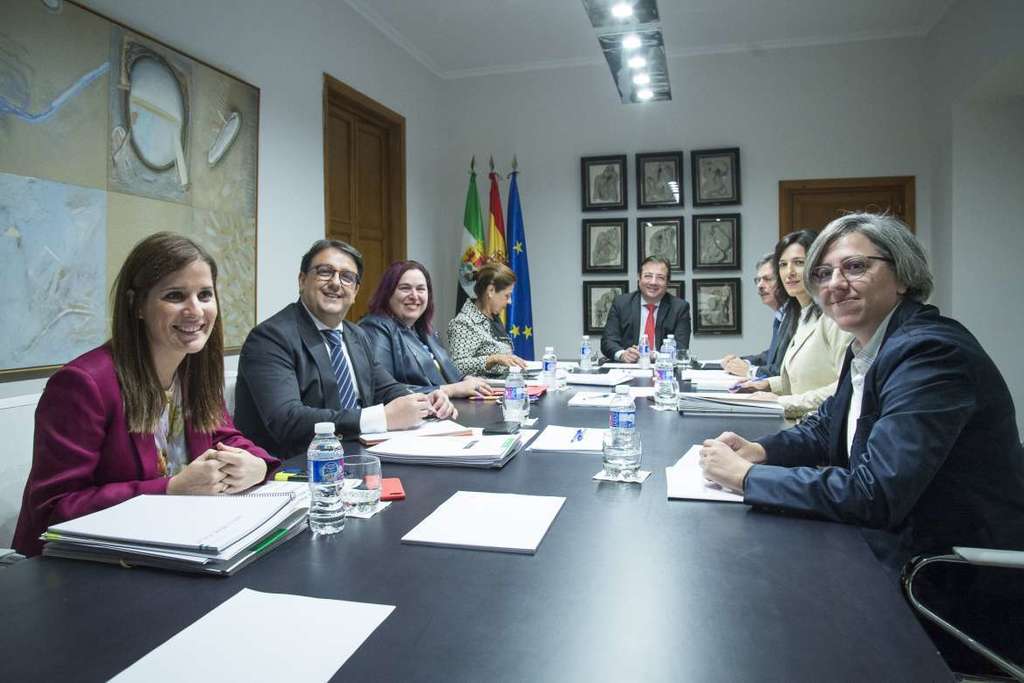 La Junta de Extremadura recabará propuestas para mejorar su Servicio de Atención al Ciudadano
