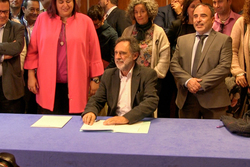 Aurelio García, REDEX firma la adhesión al pacto por el ferrocarril en Extremadura