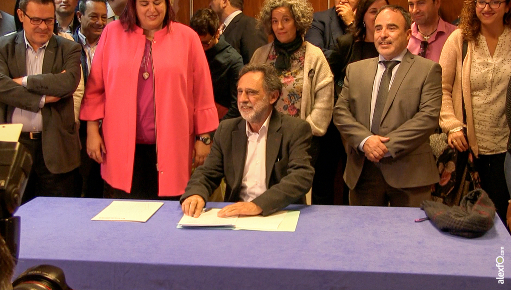 Aurelio García, REDEX firma la adhesión al pacto por el ferrocarril en Extremadura