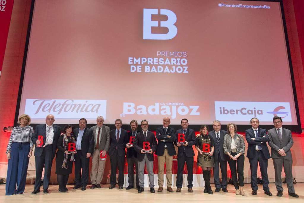 Fernández Vara destaca el mérito del crecimiento de Extremadura pese a no contar con las mismas condiciones que otras regiones