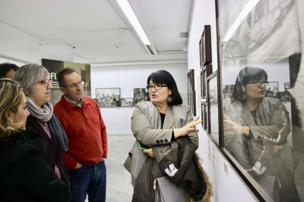 Leire Iglesias resalta la importancia del patrimonio inmaterial en la inauguración de una muestra sobre la memoria colectiva