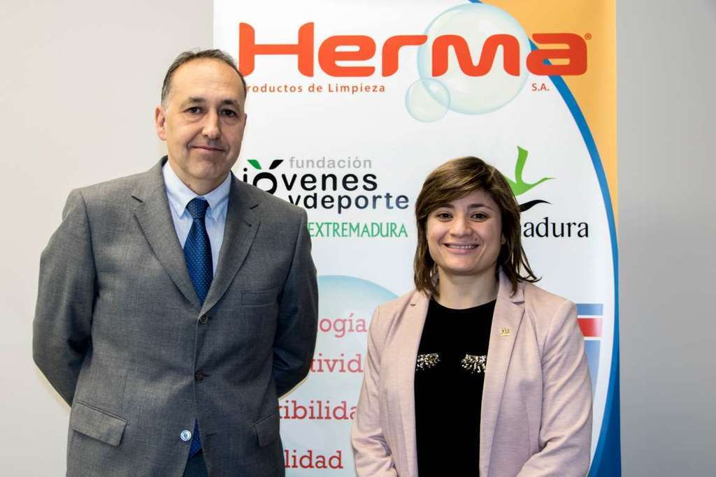 Bellorín firma la incorporación de la empresa HERMA S.A. como patrono de la Fundación Jóvenes y Deporte