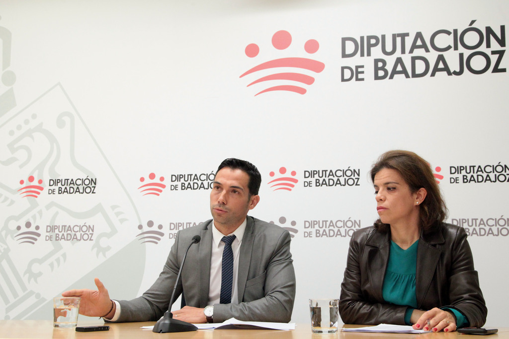La Diputación de Badajoz exige al Gobierno de España poder invertir en políticas económicas generadoras de empleo los ahorros de la institución provincial