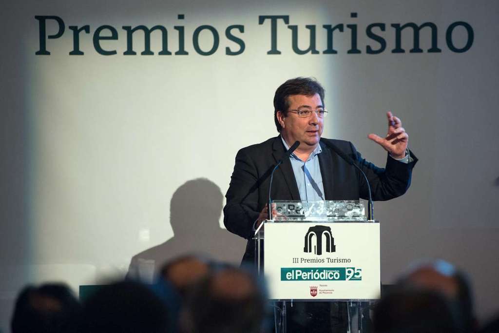 Fernández Vara incide en el valor de la cooperación en el sector del turismo