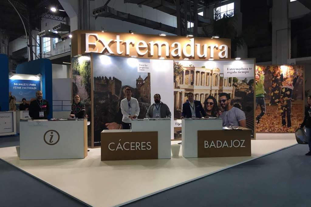 Extremadura se promociona en la feria B-Travel de Barcelona con el objetivo de aumentar el peso del turismo catalán en la región