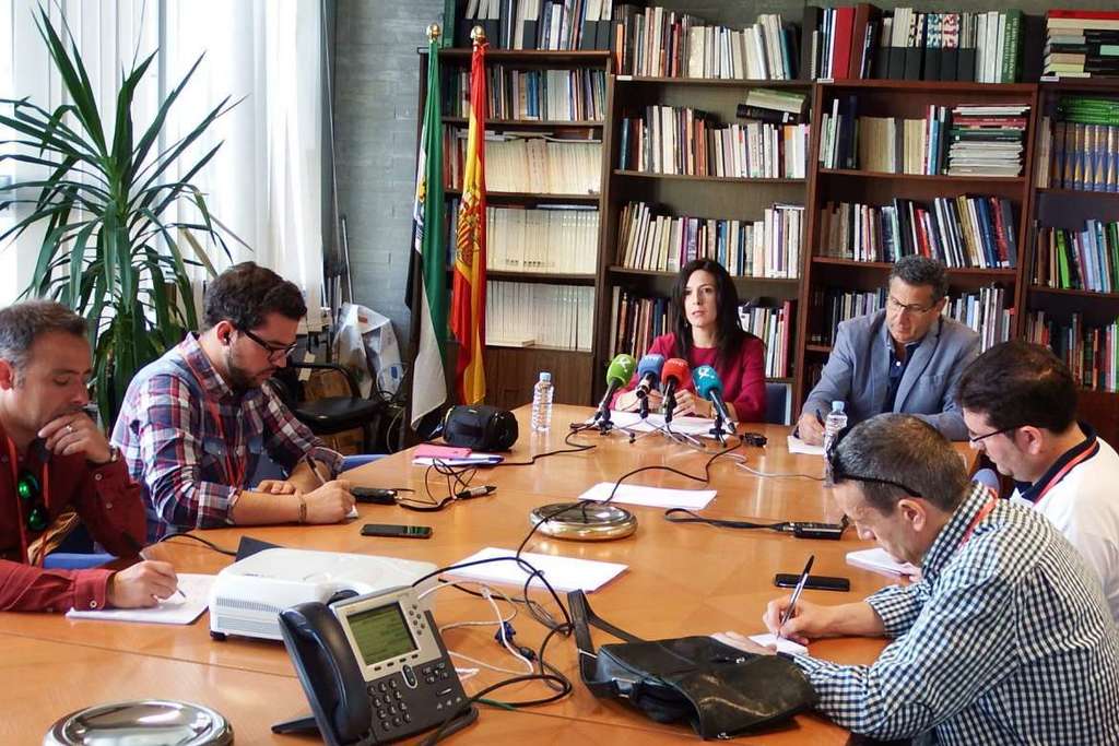 Esther Gutiérrez insiste en la necesidad de que el Gobierno central aporte fondos extraordinarios para Extremadura