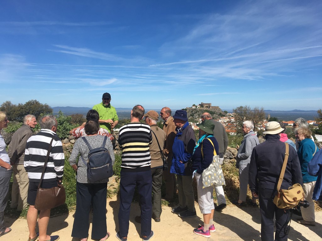 13-05-2018 Turismo del jamón con grupo Británico en Montanchez - Pepe Alba