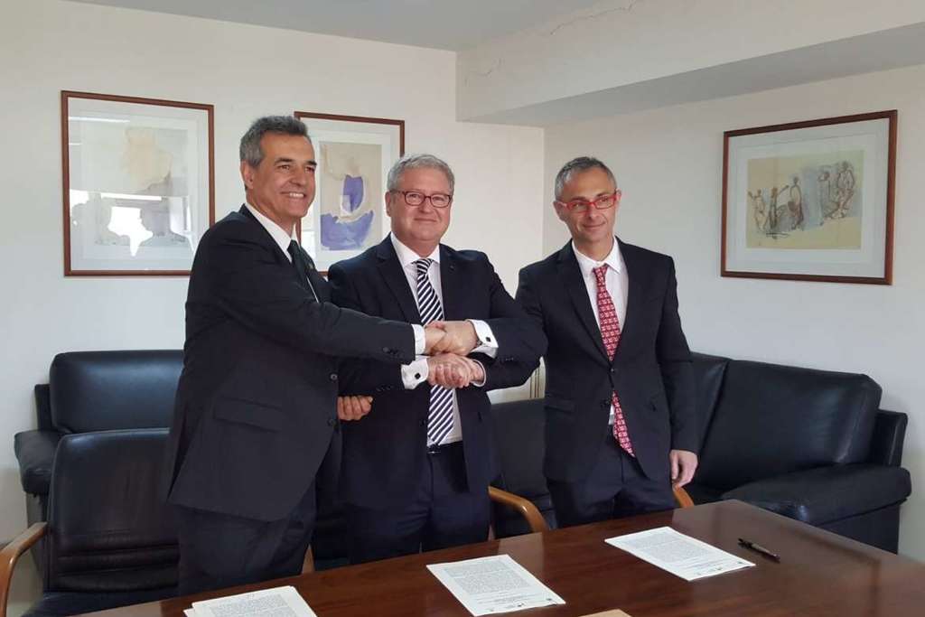 La Fundación Yuste firma un convenio con la Universidad de Salamanca y la Universidad CEU San Pablo para realizar actividades que profundicen en la relación entre Europa e Iberoamérica