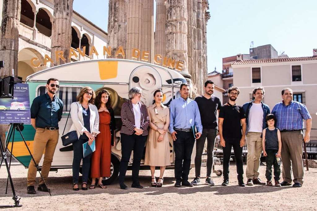Leire Iglesias presenta la Caravana de Cine 2018, que recorrerá la región creando un catálogo de localizaciones para la industria cinematográfica