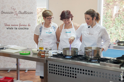 Showcooking - cocina en directo de Escuela de Cocina Emoción en Ebullición Culinary Center en Palomero 5