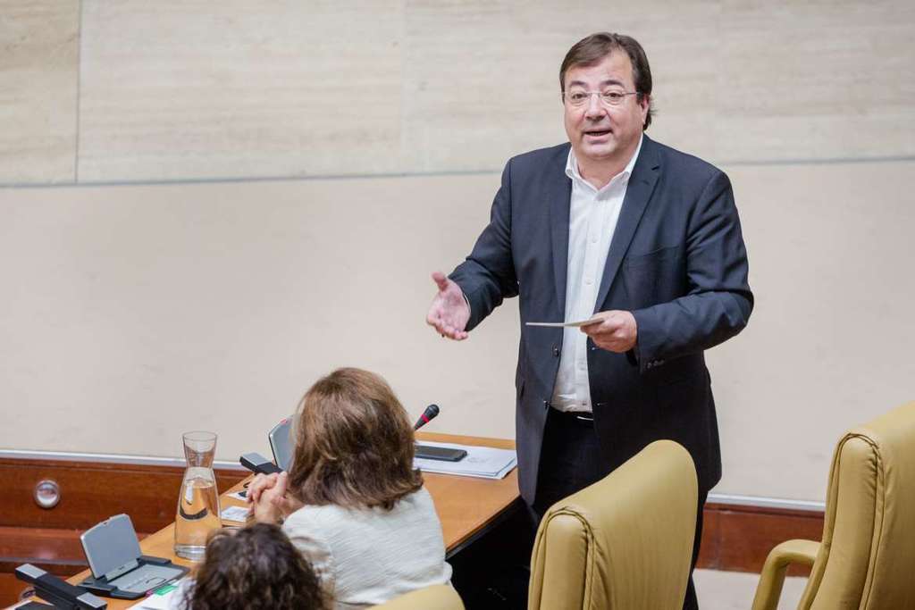 Fernández Vara reitera que no se cerrará la Central Nuclear de Almaraz mientras no haya una alternativa económica para la zona
