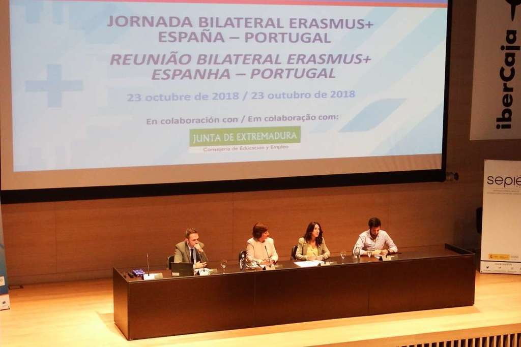Esther Gutiérrez destaca la tasa de éxito de proyectos educativos europeos en Extremadura, casi dos puntos por encima de la media nacional