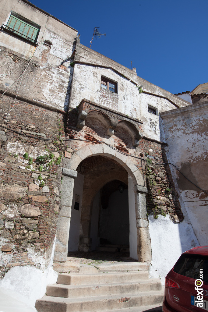 Puerta de la Villa y Capilla de San Antonio Jerez de los Caballeros