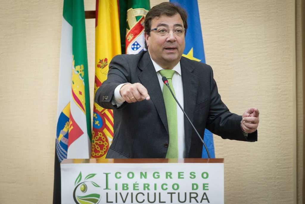 Fernández Vara señala que no existe nada estratégico para Extremadura que no pase por Portugal