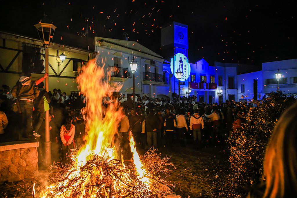 Navalvillar de Pela lleva a FITUR 2019 su Fiesta de Interés Turístico Regional: La Encamisá