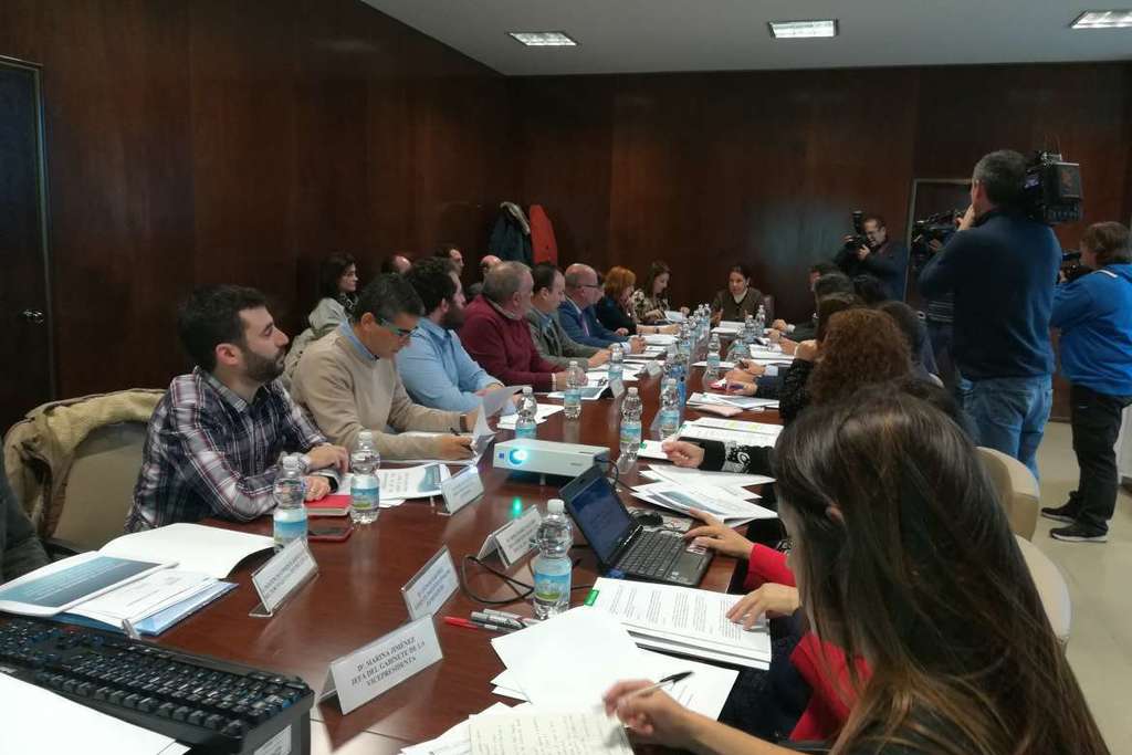 La Junta de Extremadura avala las aportaciones del sector sobre el control y uso responsable del juego