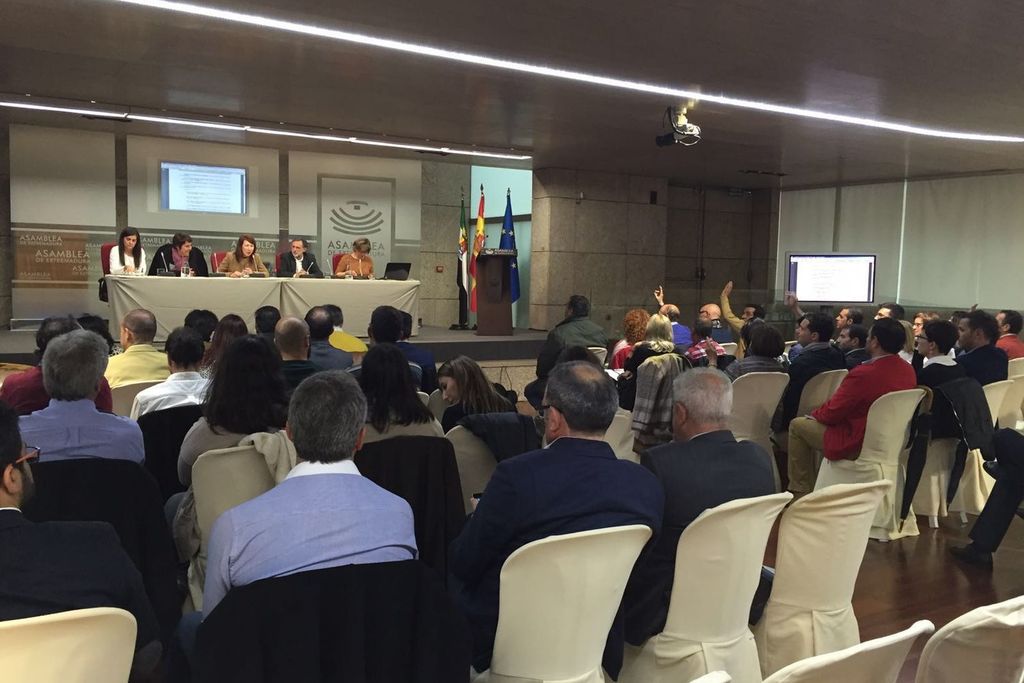 Miguel Ángel Gallardo ofrece los CID como espacio para coordinar el trabajo de los Grupos de Acción Local