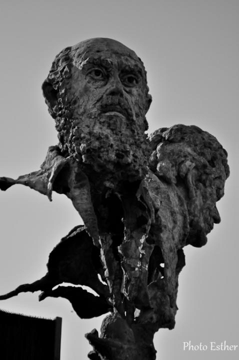 Escultura de los Tres Poetas,Badajoz.