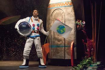 Normal teatro el astronauta merida 43